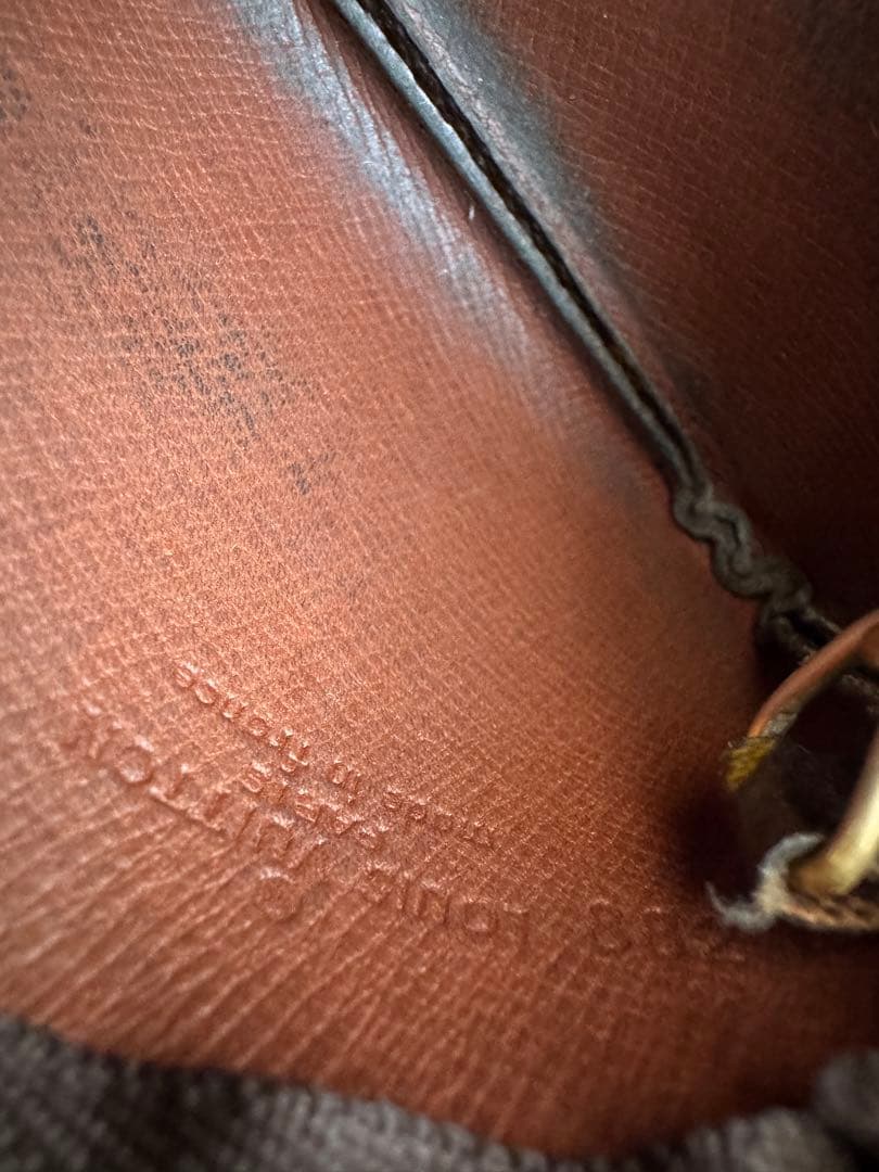 ルイヴィトン モノグラム ポシェットクレ M62650