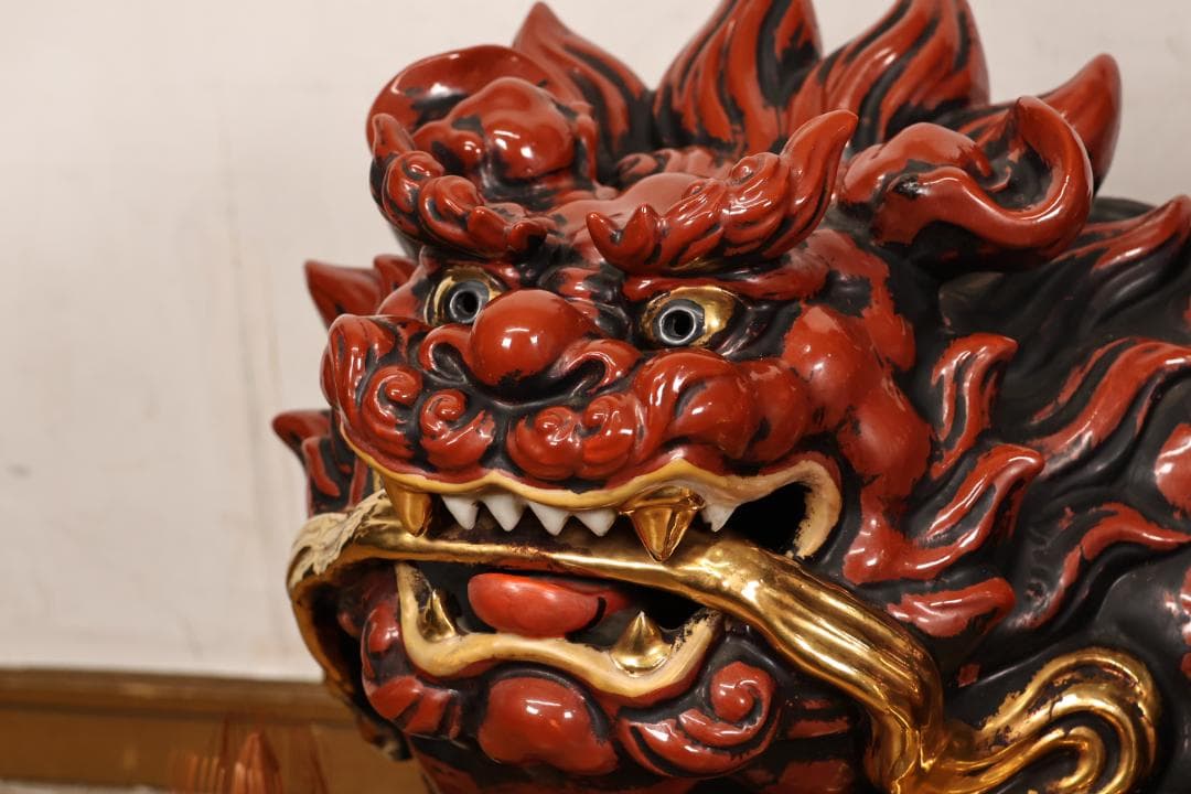 九谷焼　特大　九谷 八幡窯 須栄義 銘　玉獅子　置物　高さ60㎝　重さ30㎏