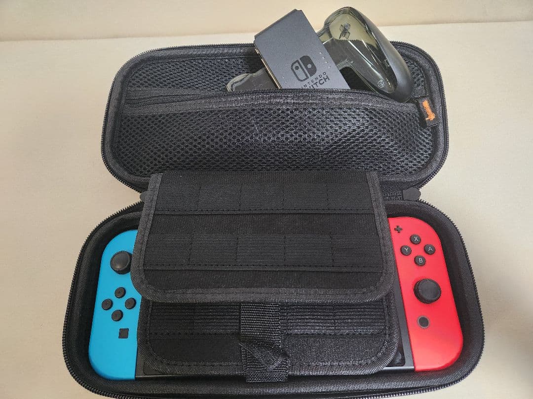 Nintendo Switch 本体(箱なし)　ケース付