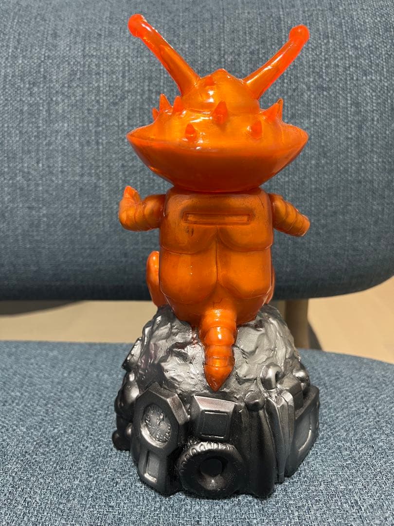 マーミット 怪獣天国 カネゴン貯金箱　開田裕治イラスト版　クリア仕様 マルサン