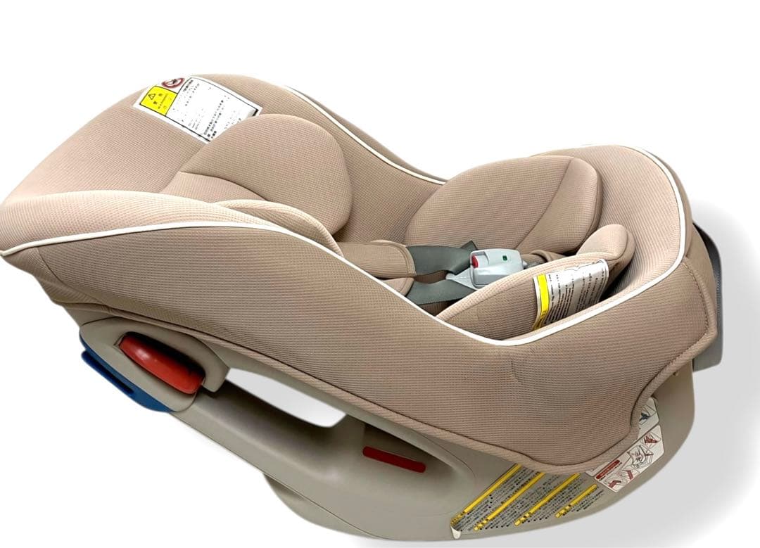 極美品 送料無料 コンビ コッコロS UX シートベルト固定 ヘーゼルナッツ