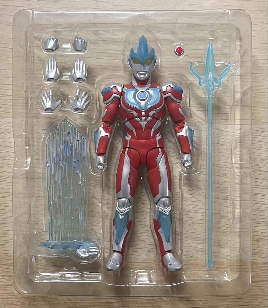 S.H.Figuartsウルトラマンギンガ+ ビクトリー・ニュージェネスターズ版