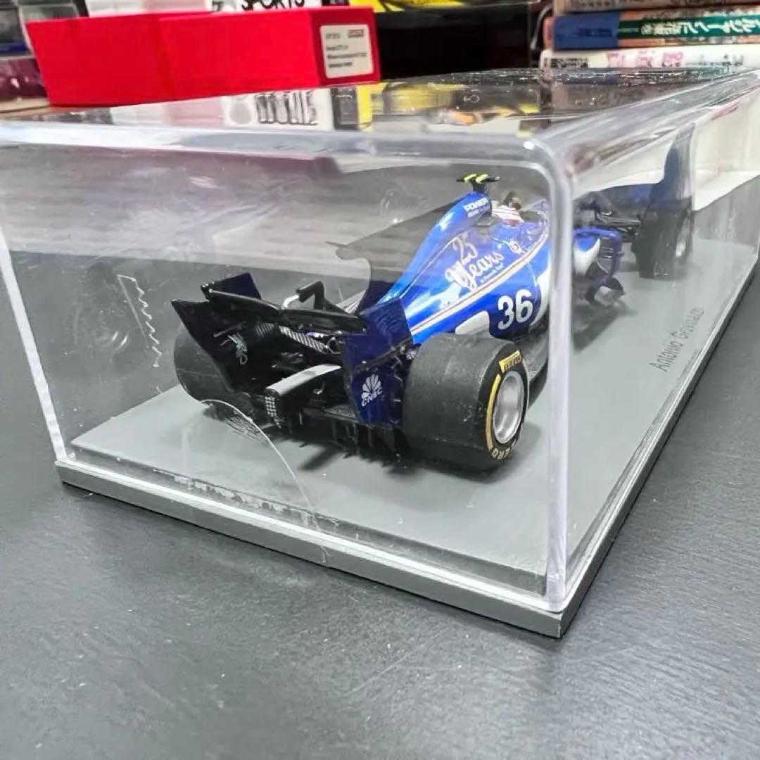 2017 Sauber F1 Team アントニオジョビナッツィ直筆サイン - メルカリ