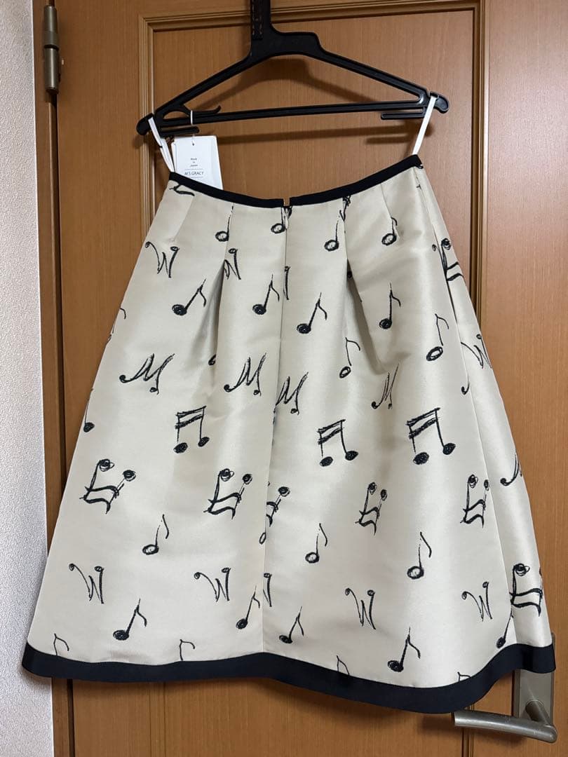 エムズグレイシースカート