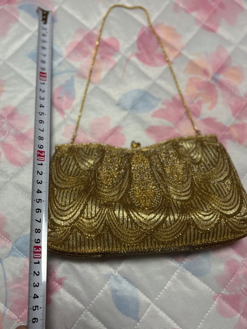 ビーズ刺繍 ゴールド クラッチバッグ