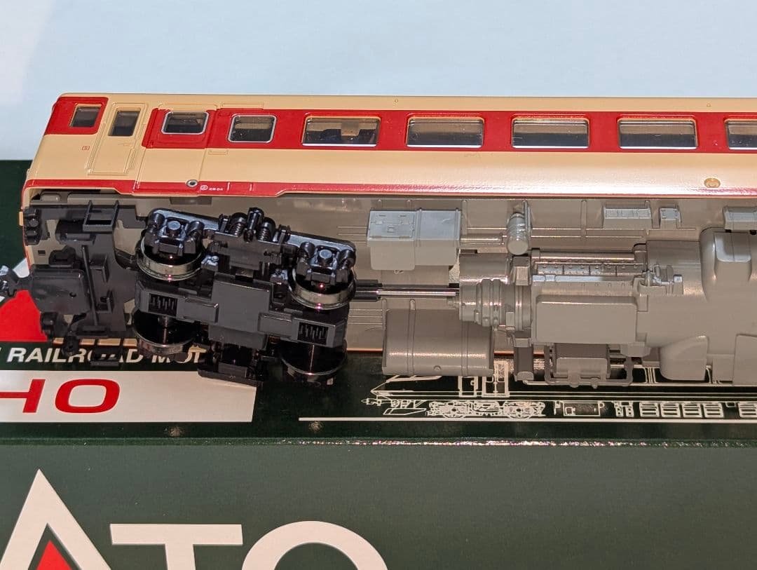 KATO キハ58 HOゲージ 【1-601】 M車 室内灯点灯