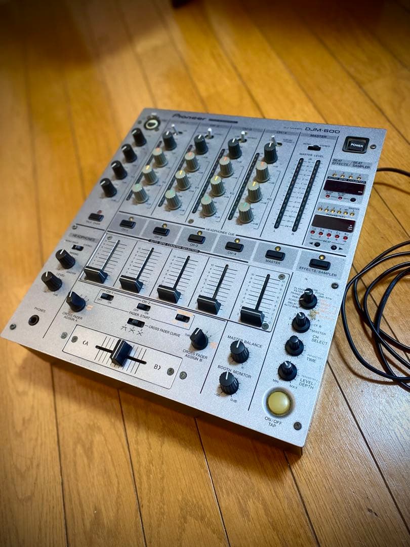 Pioneer DJM-600 DJミキサー