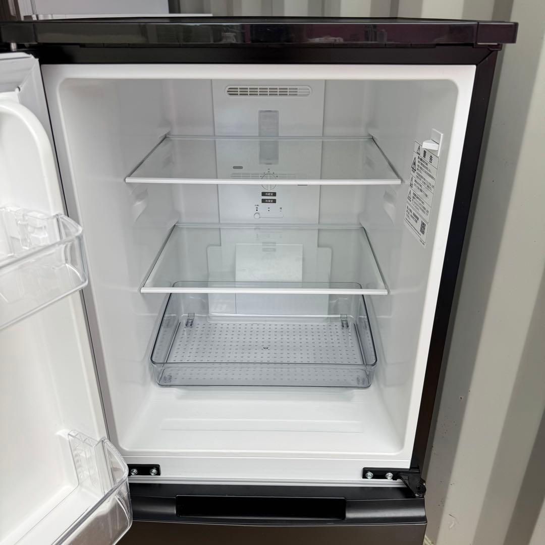 C7707★2022年製美品★シャープ 冷蔵庫 右.左開き 一人暮らしブラック系