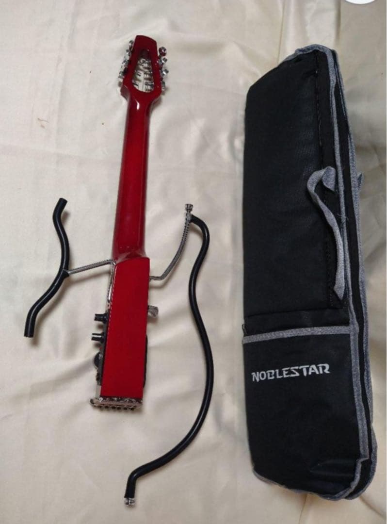 新品トラベルエレキギター