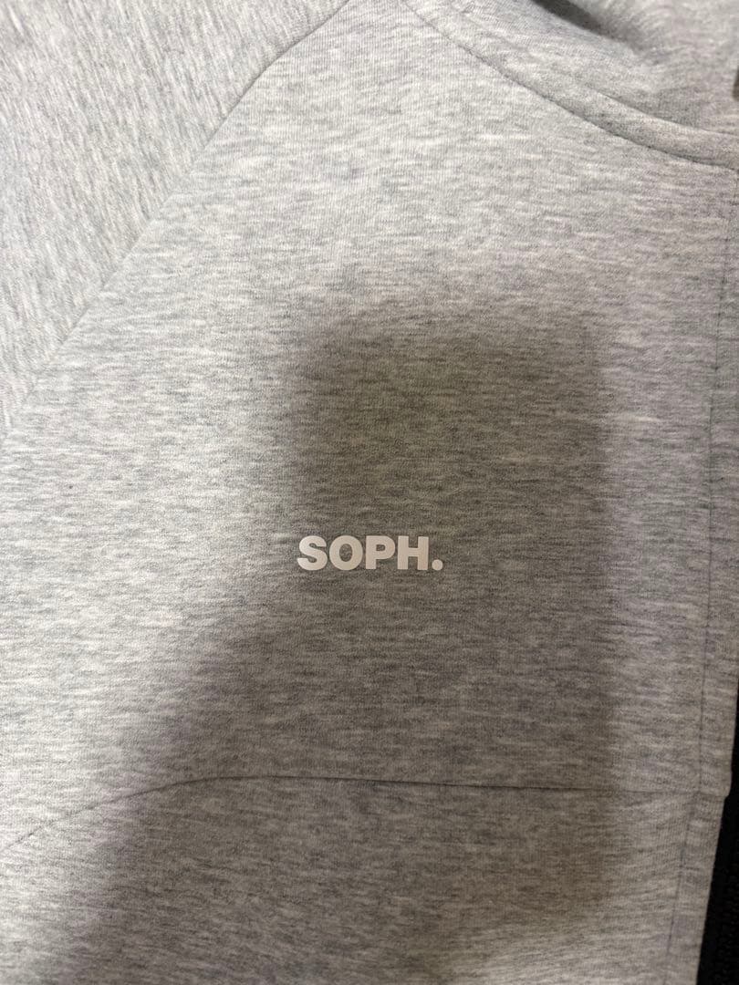 F.C.Real Bristol グレー パーカー　新品同様