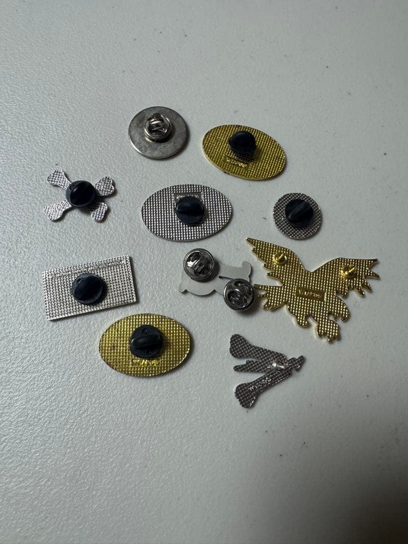 激レア WTAPS FPAR ピンバッジ 10個セット - メルカリ