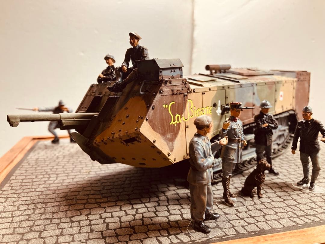 1/35 スケール フランス軍サンシャモン突撃戦車