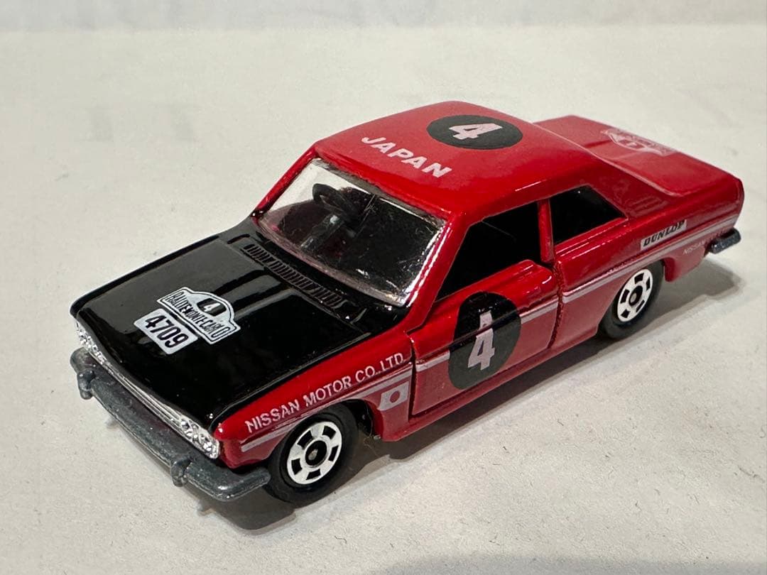 トミカ　１　日産ブルーバードSSSクーペ　モンテカルロラリー　日本製