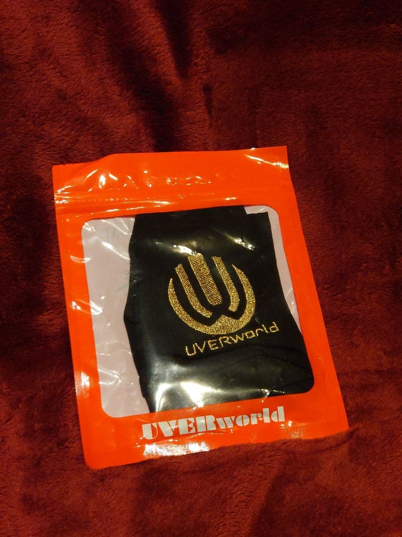 UVERworld グローブ 2023 NISSAN STADIUM - メルカリ
