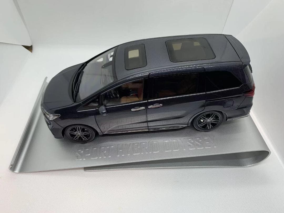 302-002 1/18 ホンダ オデッセイ 2022 グレー