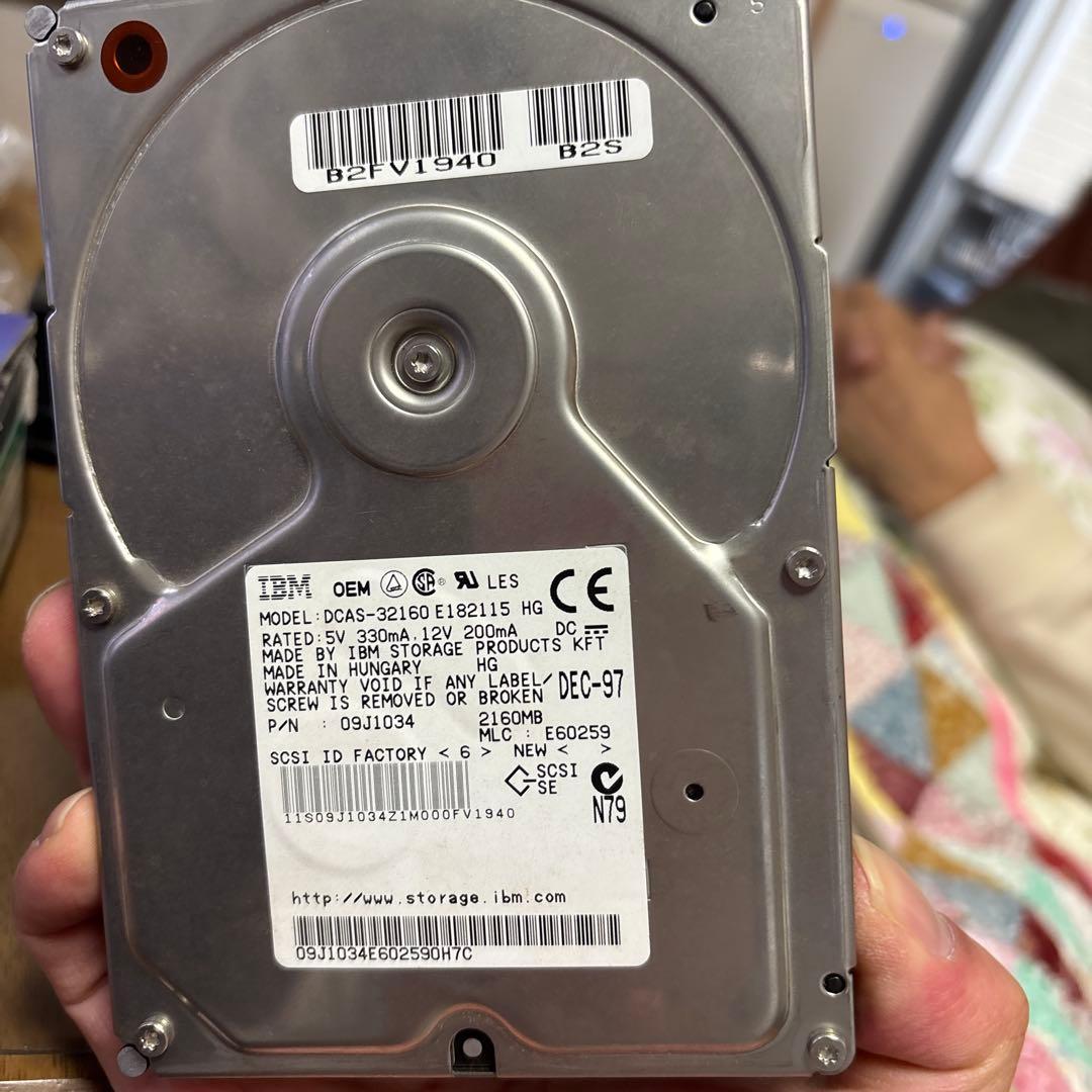 内蔵型ハードディスクドライブ IBM DNES309170 9.1GB 3.5ultra SCSI HDD