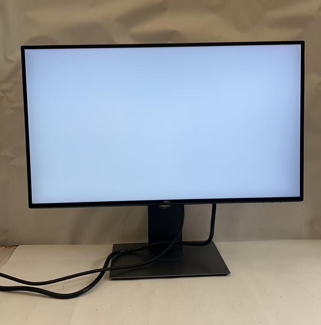 DELL U2520D 25インチモニター USB-Cハブ 回転機能 高さ調整可