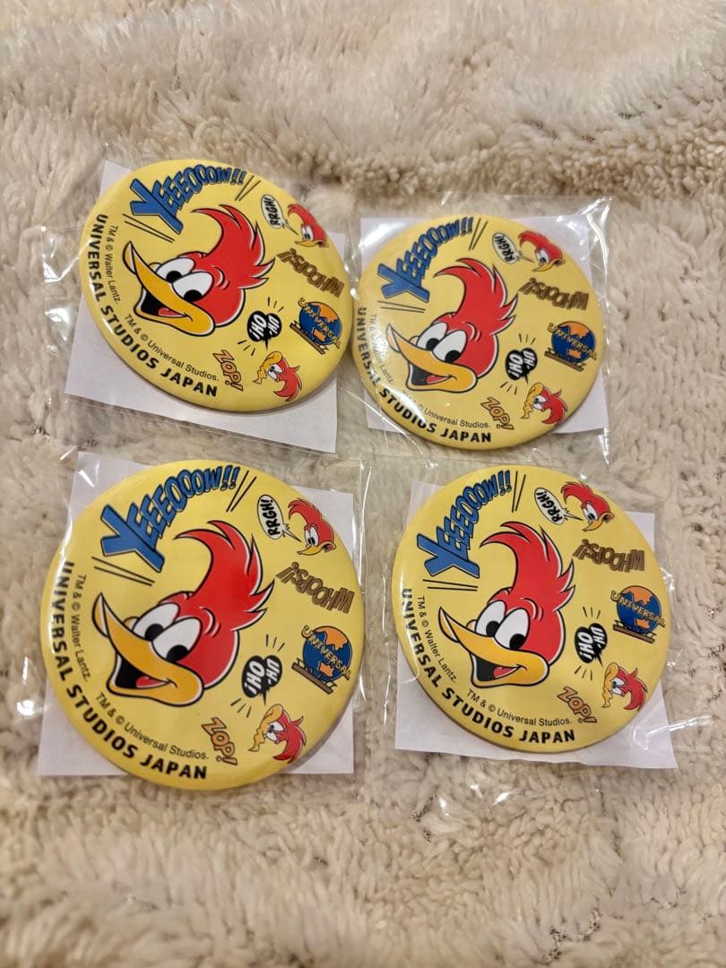 ウッディ・ウッドペッカー 缶バッジ 4個セット - メルカリ