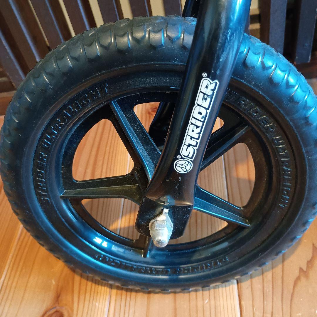 【美品】ストライダー スポーツモデル 12インチ スポーツモデル　グリーン