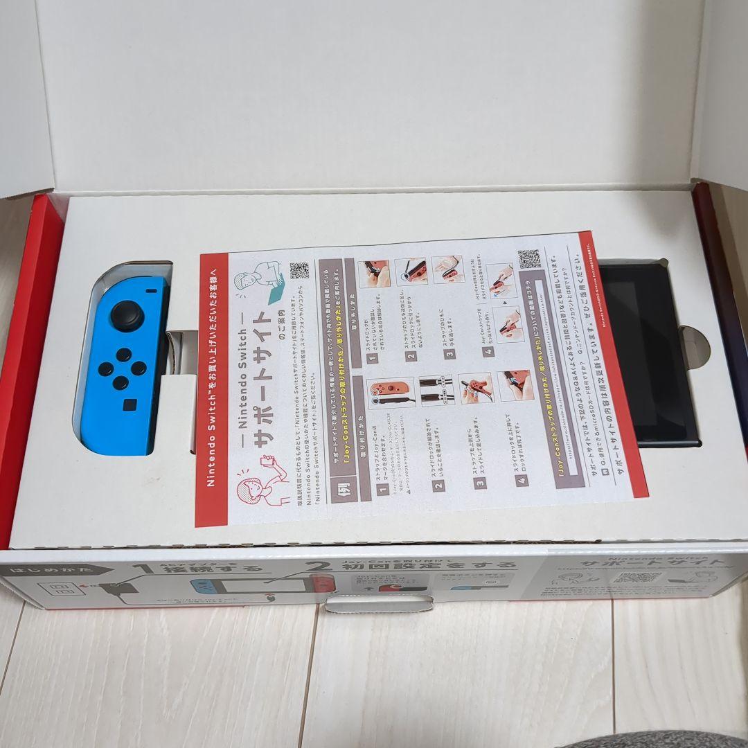 美品　Nintendo Switch 本体 　ジョイコン付き