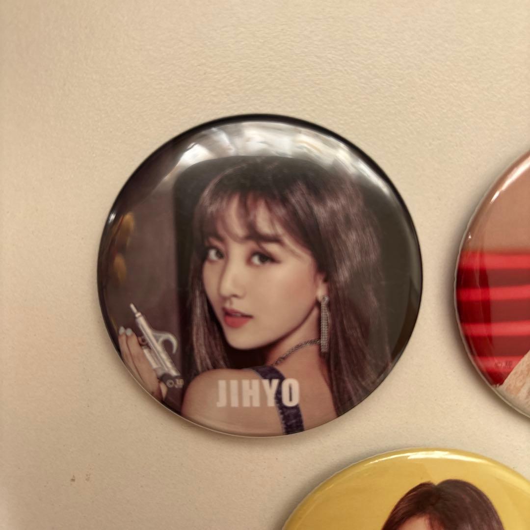 twiceジヒョ缶バッジセット - メルカリ