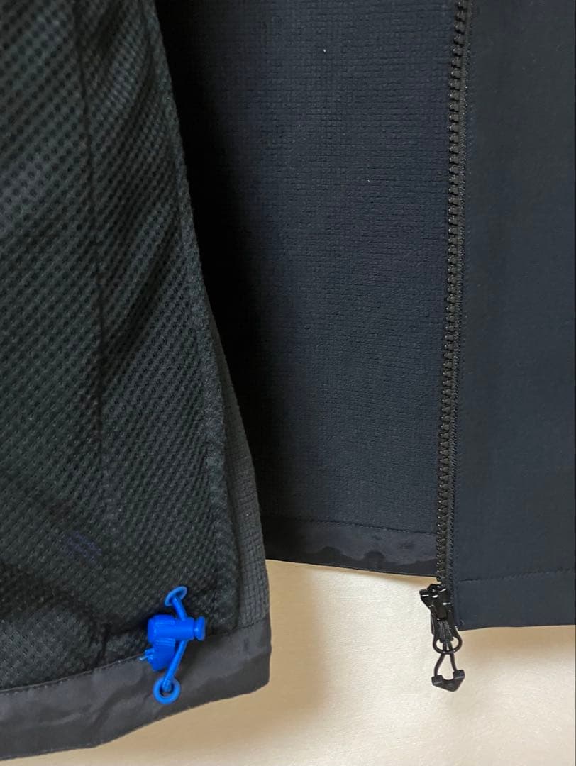 極美品ミレー MILLET 防風ソフトシェル　セネカシールドジャケット L JP