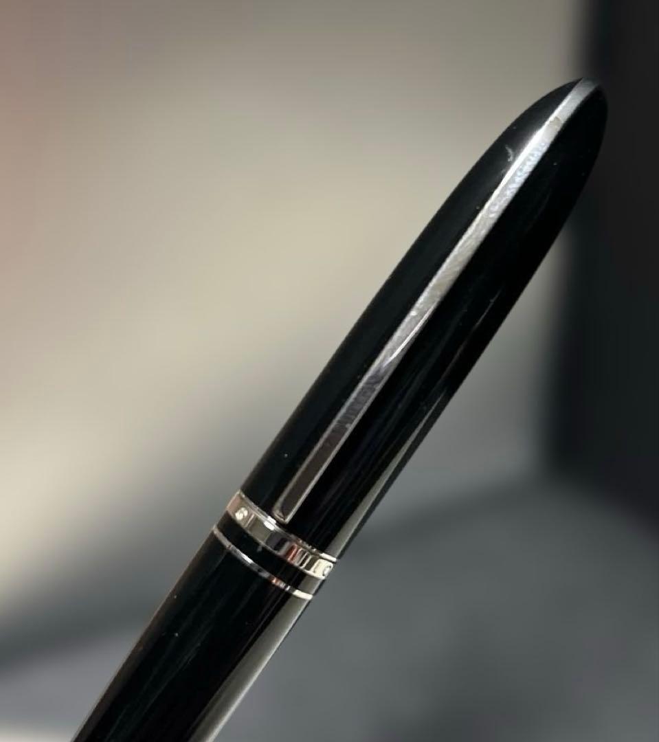 ルイヴィトン ドック・ダブルラッカーボールペン ツイスト式ブラック x