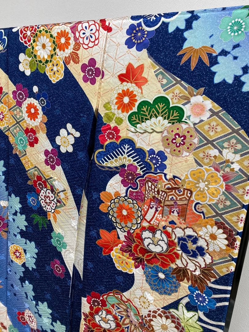 振袖 仮絵羽 ラメ刺繍 銀彩 金彩 紋意匠 正絹 未仕立て品 八