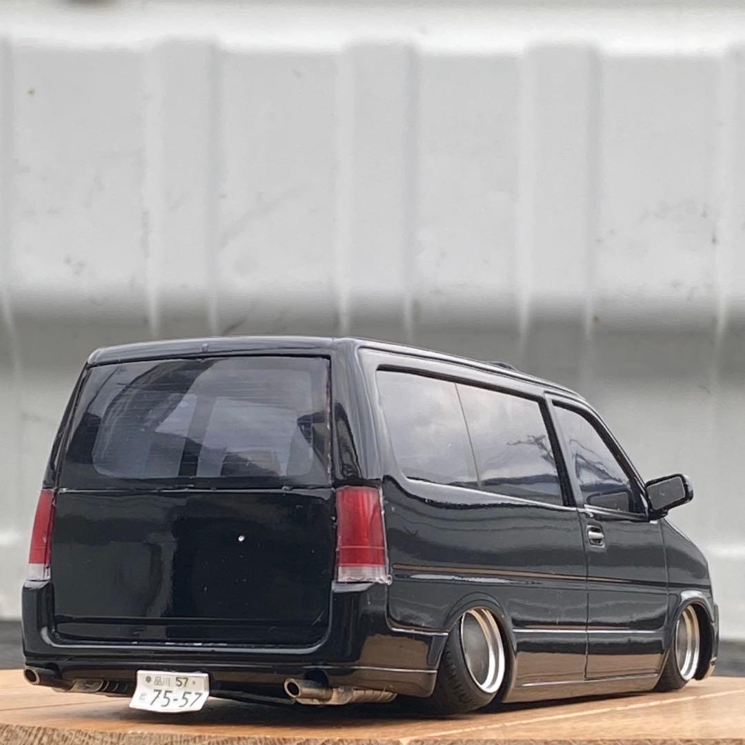 プラモデル完成品　フジミ1/24 ステップワゴン　カスタム