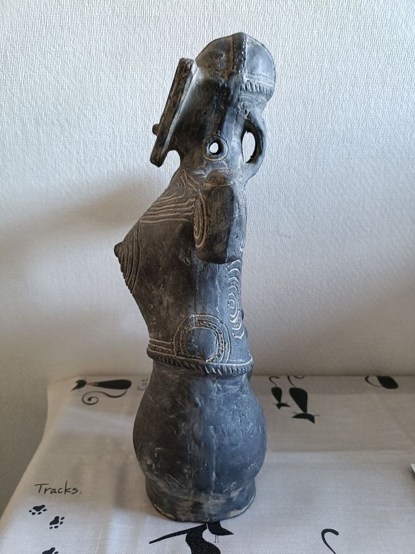 国宝 土偶 画面の女神レプリカ