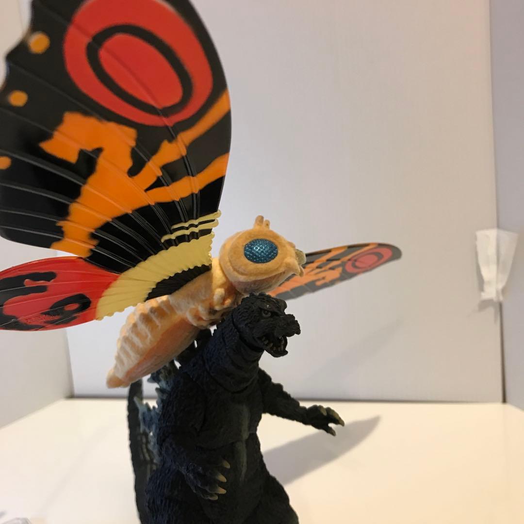 S.h.monsterarts ゴジラ 1964 モスラのおまけ付き