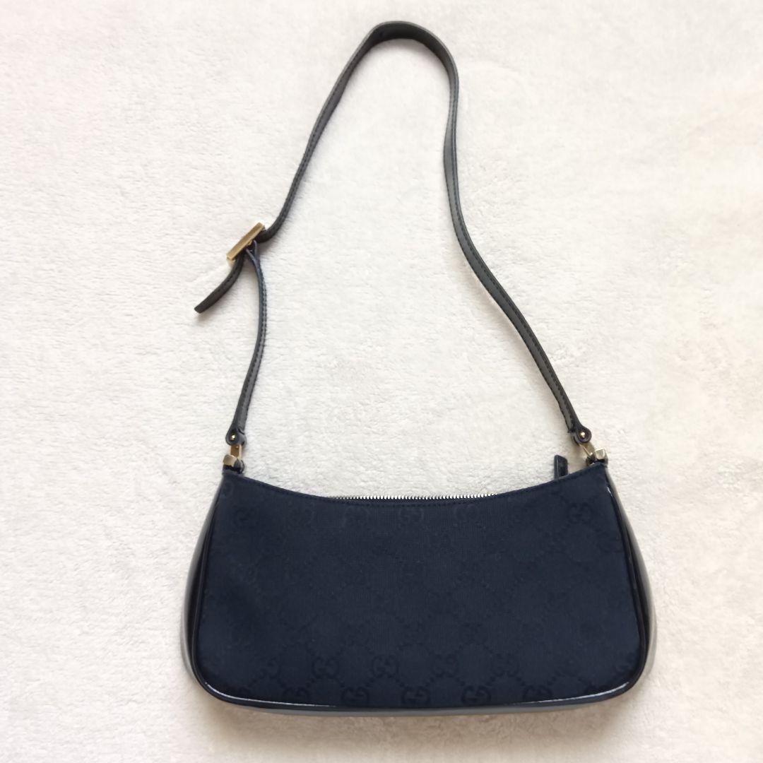 FROM JAPAN公式アカウント01 様　グッチ ワンショルダーバッグ GG