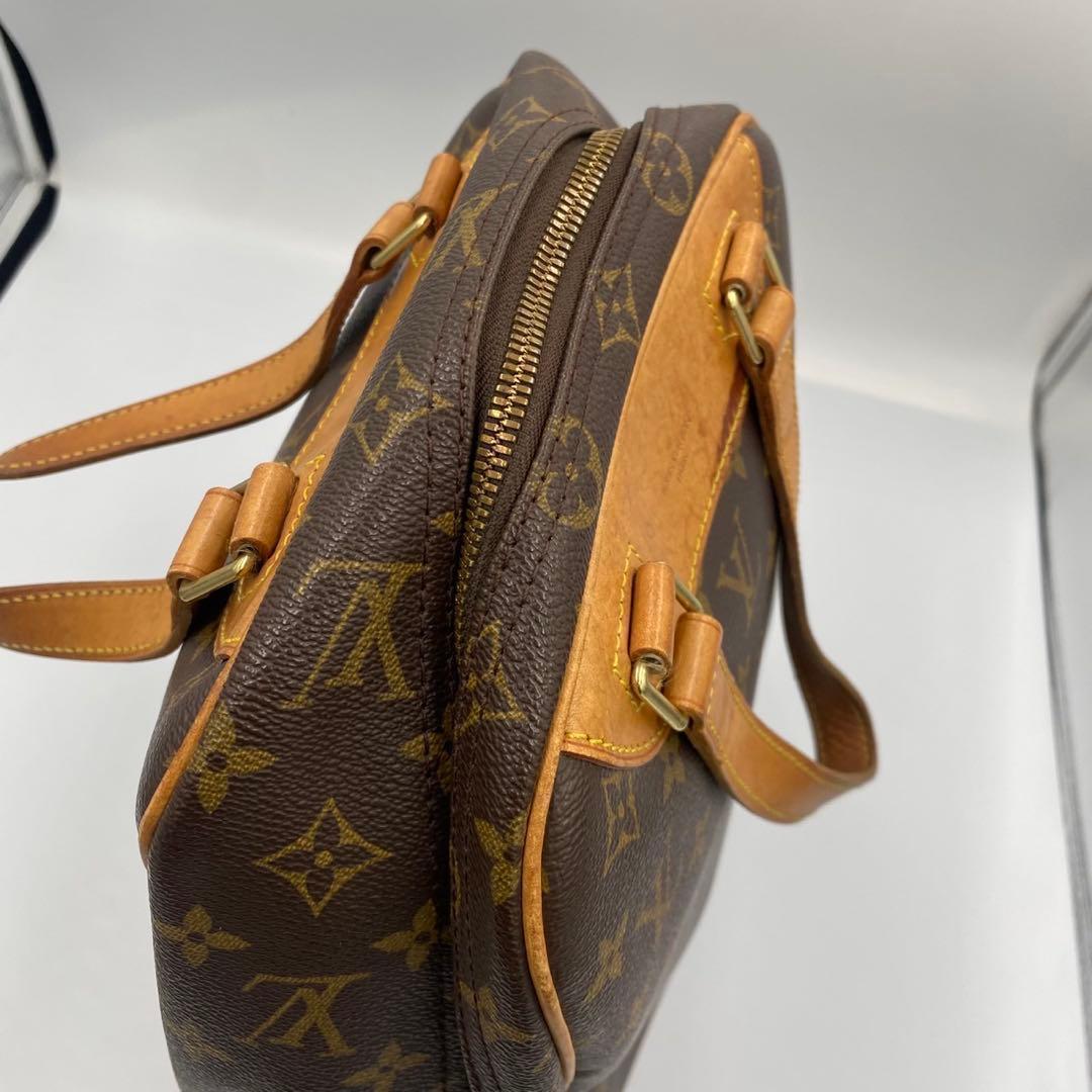 美品　ルイヴィトン　モノグラム エクスキュルシオン ハンドバッグ　A22O