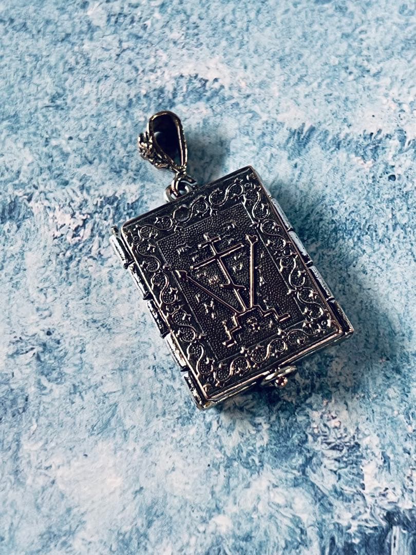 アンティークホーリーバイブルネックレスイエスキリストヴィンテージ聖書