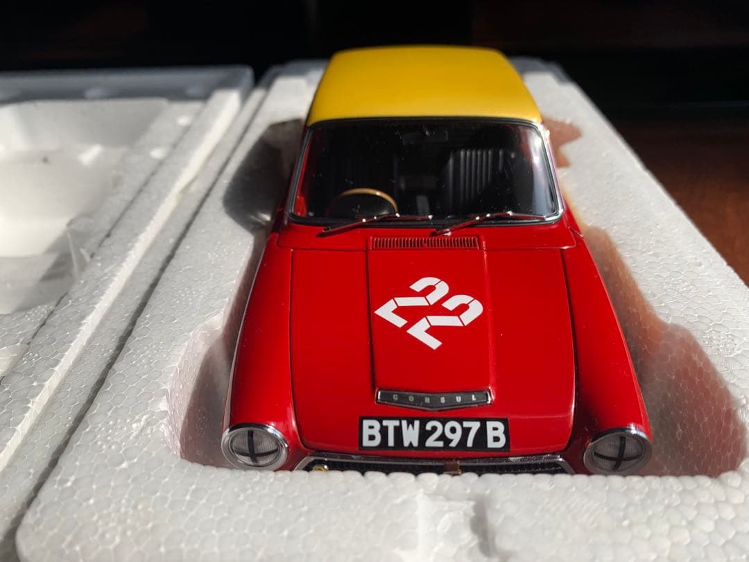 ミニカー AUTOart Lotus Cortina MK I 1964 1/18