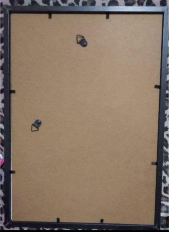 カラフルな猫の絵画 「Cute」数量限定販売 黒額縁付き インテリアに