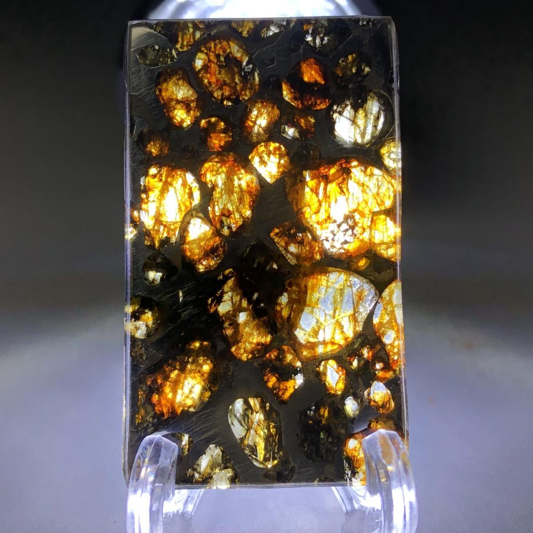 パラサイト隕石 隕石 石鉄隕石 セリコ隕石 美品 重さ約6g ケース付