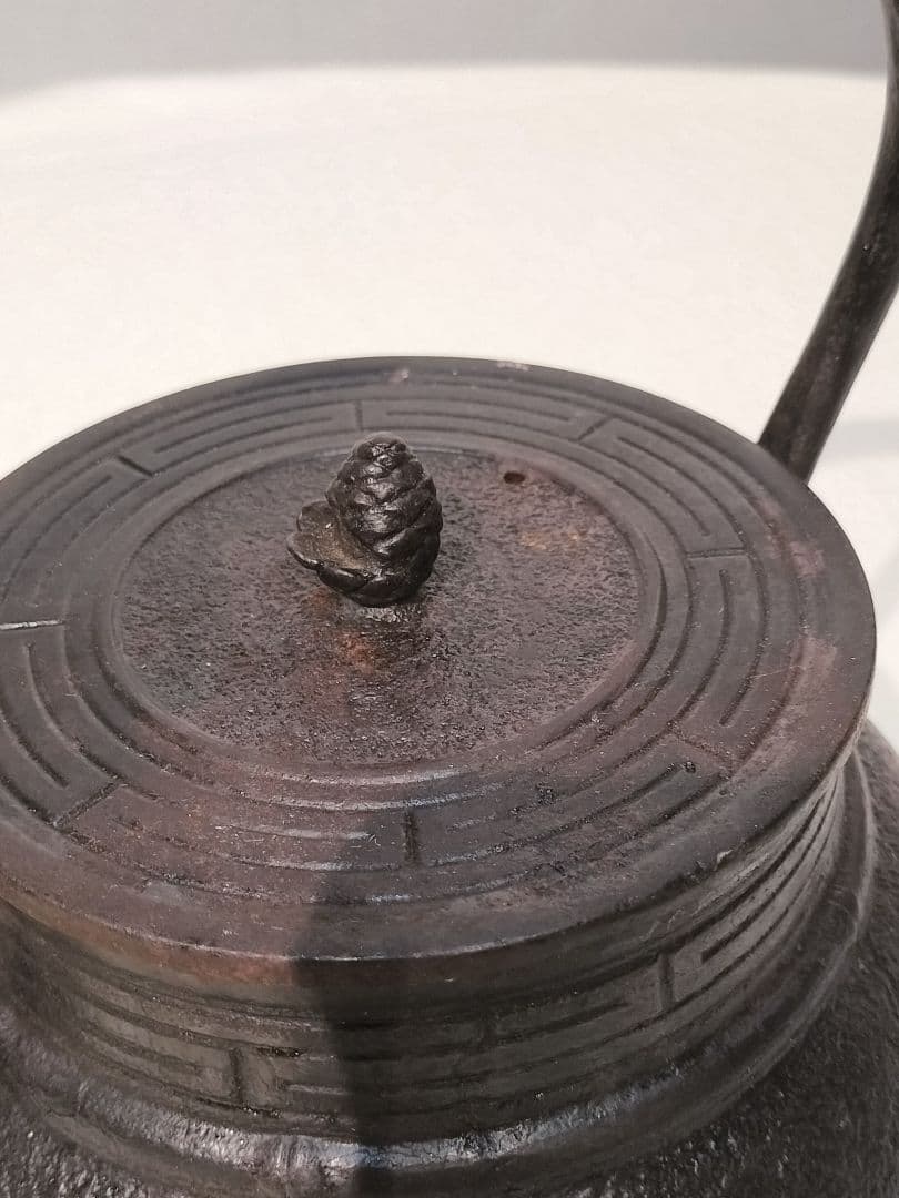 南部鉄器 鉄瓶 2リットル 2000ml 伝統工芸 日本製 大容量 笹模様