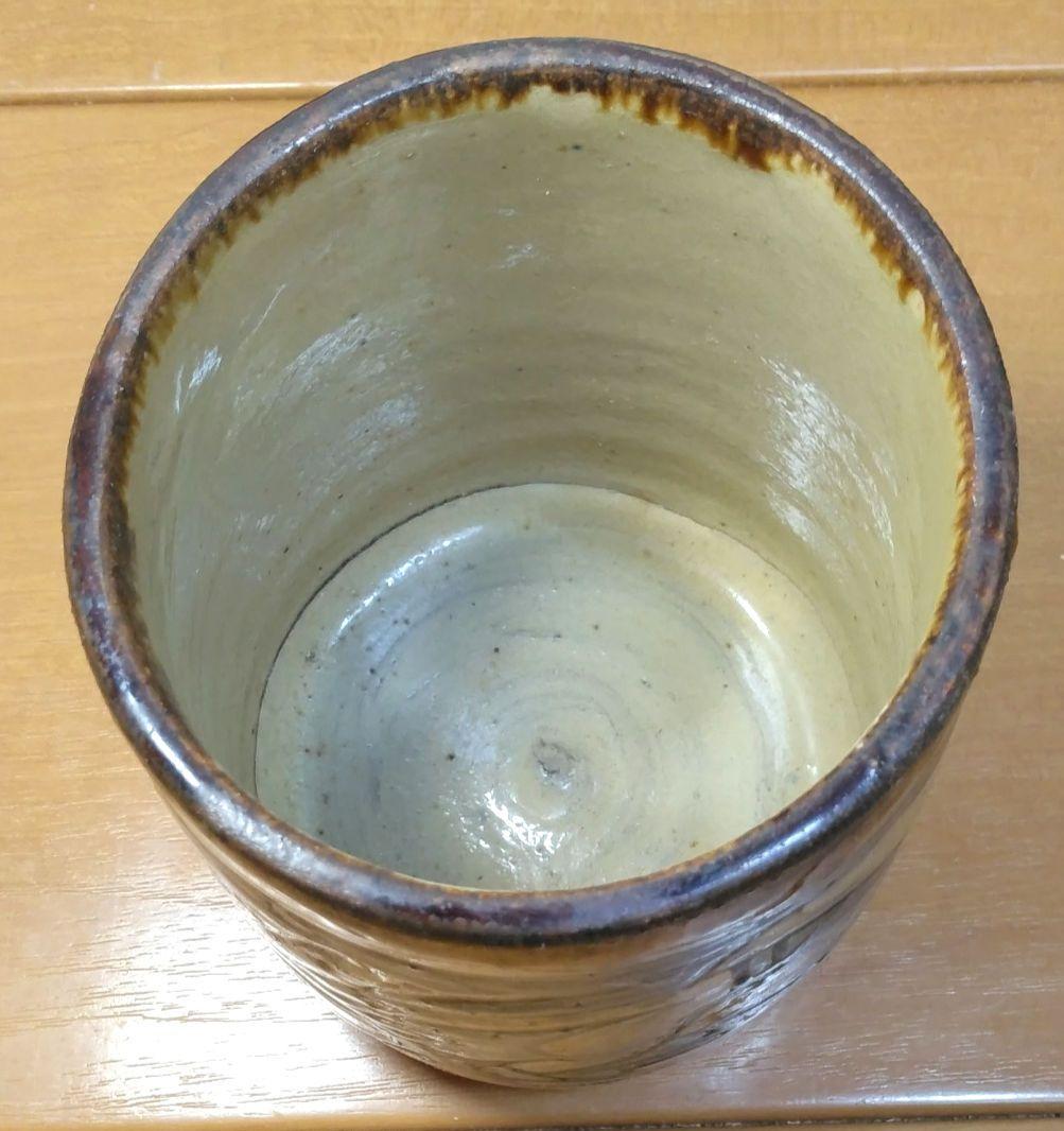 人間国宝 金城次郎 壷屋焼筒碗 栞 共箱 美品 壺屋焼 やちむん 笑魚海老紋