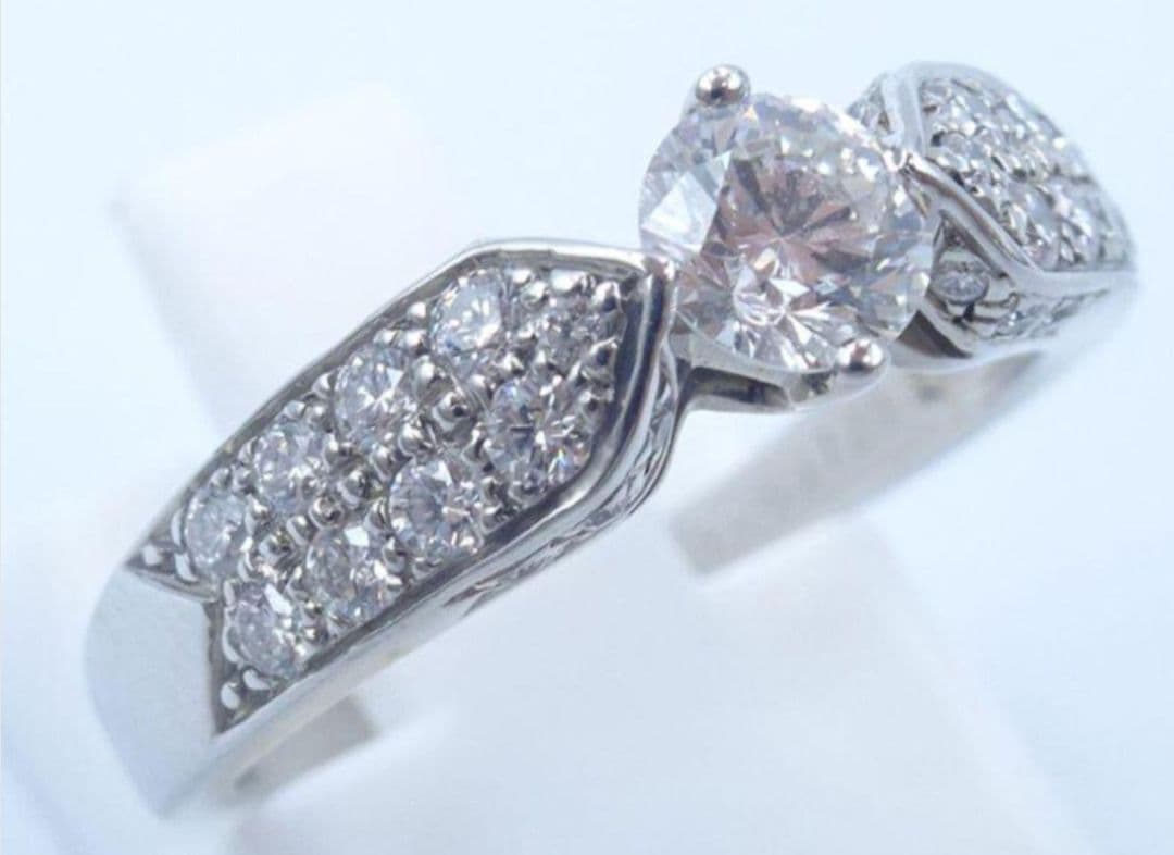 ショーメ プリュム マルチ ダイヤリング 0.31ct/F/VVS2/VG