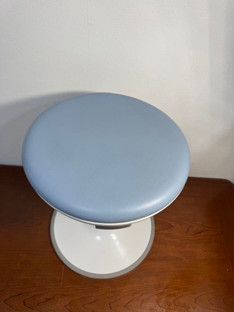 オカムラ】椅子 スツール 回転 昇降 医療 作業椅子 診察 美容室 事務椅子