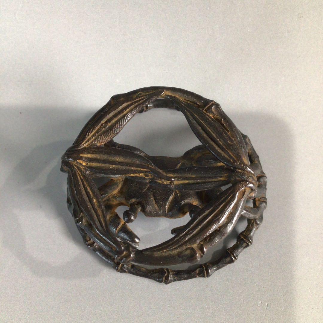 Ｐ７２３　蓋置　『千秋長治造』『蝋型鋳銅』『蟹蓋置』　共箱　茶道具