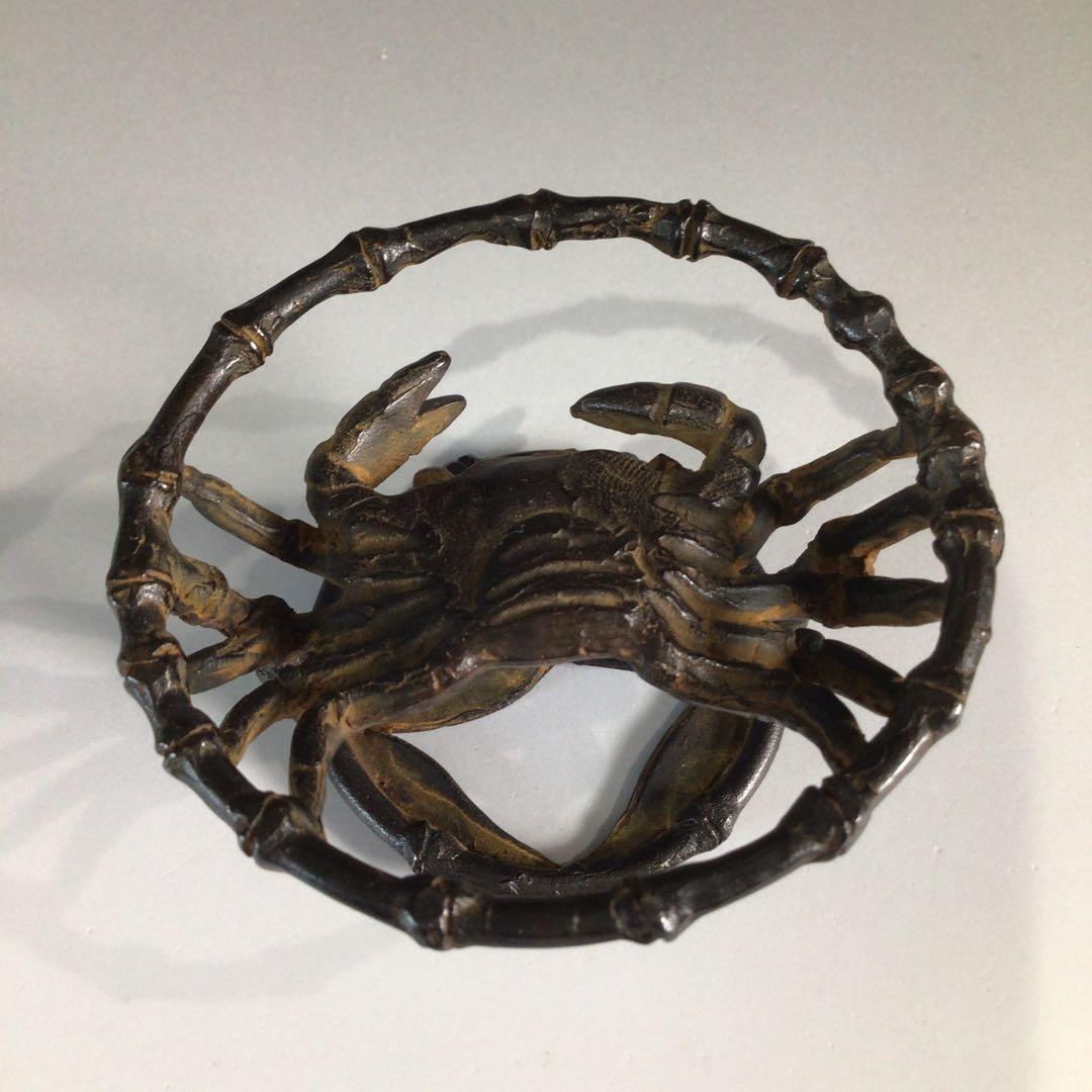 Ｐ７２３　蓋置　『千秋長治造』『蝋型鋳銅』『蟹蓋置』　共箱　茶道具