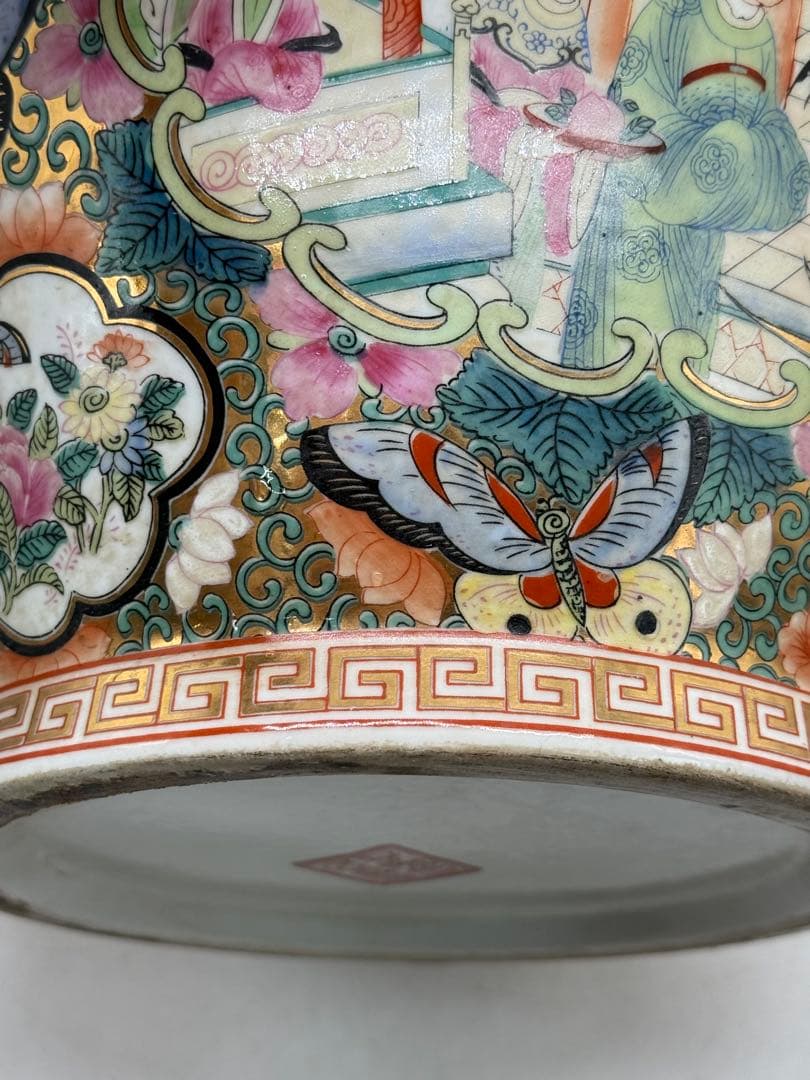 中国　粉彩　人物紋大瓶　大清乾隆年製銘　送料込み250609