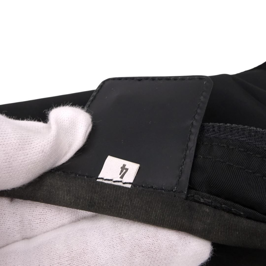 本物良品■プラダ■メッセンジャークロスボディ 三角ロゴ 斜めがけショルダーバッグ