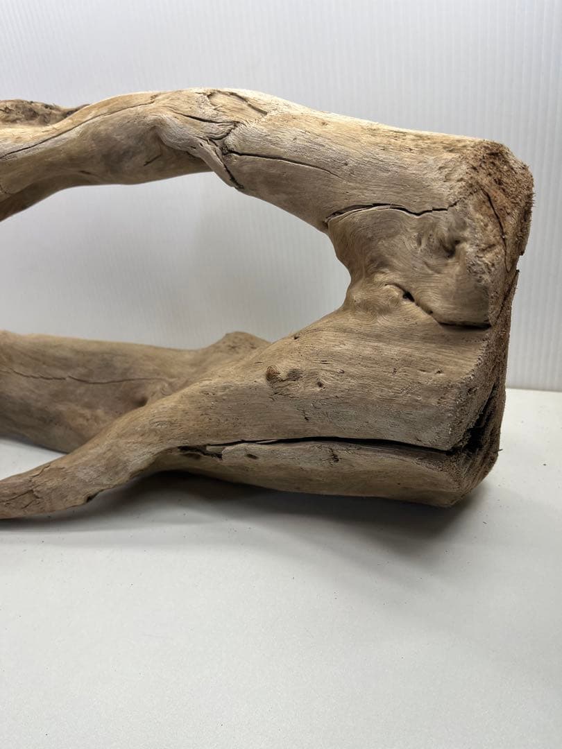 n85大型流木 アク抜き済み 爬虫類シェルター 登り木 レイアウト用