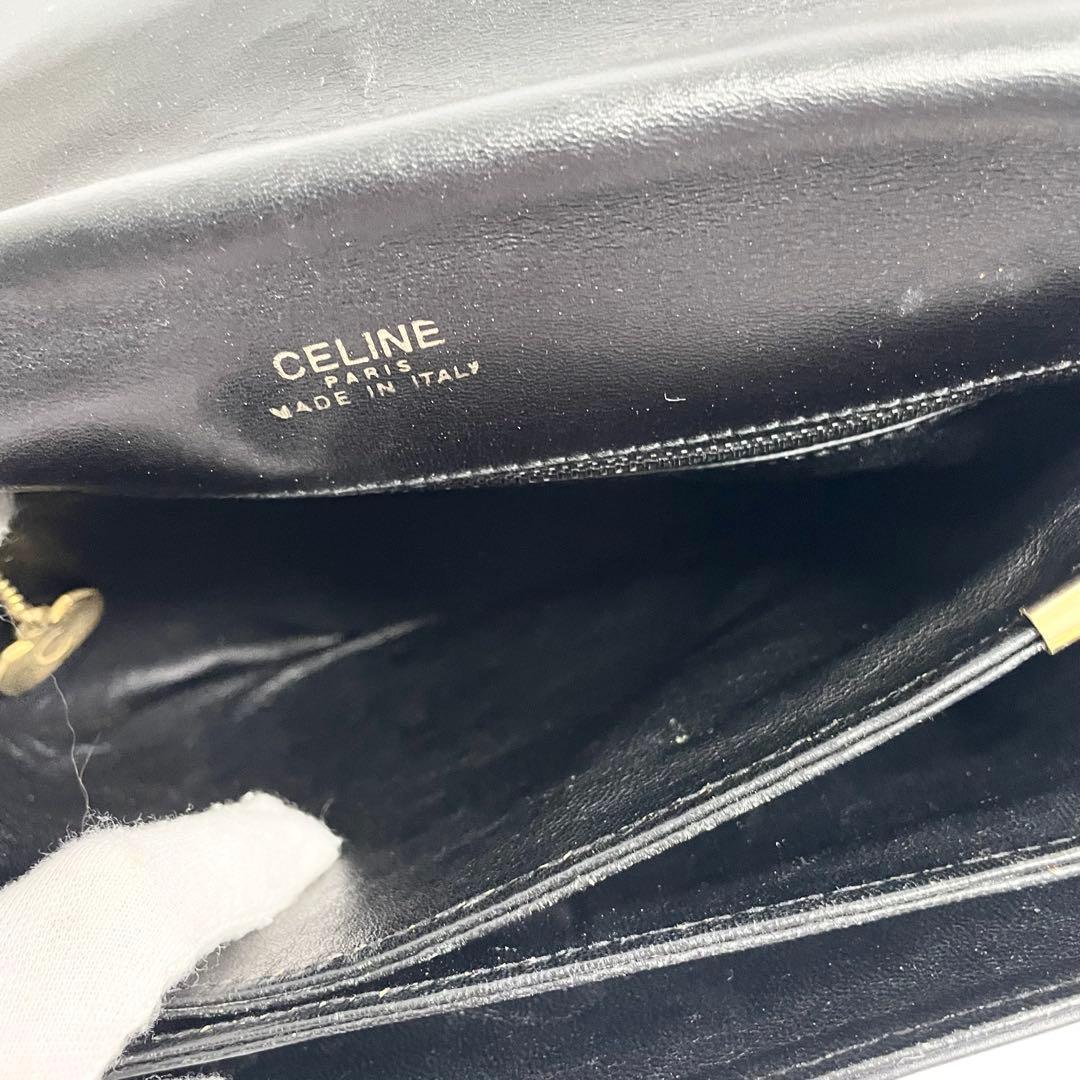 セリーヌ ショルダーバッグ 馬車金具 カーフレザー ブラック 黒 大容量 多機能