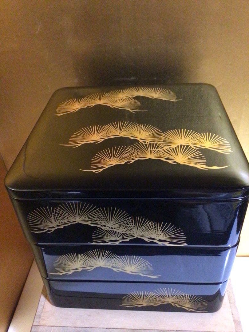 木製 沈金 三段重箱 共箱付き