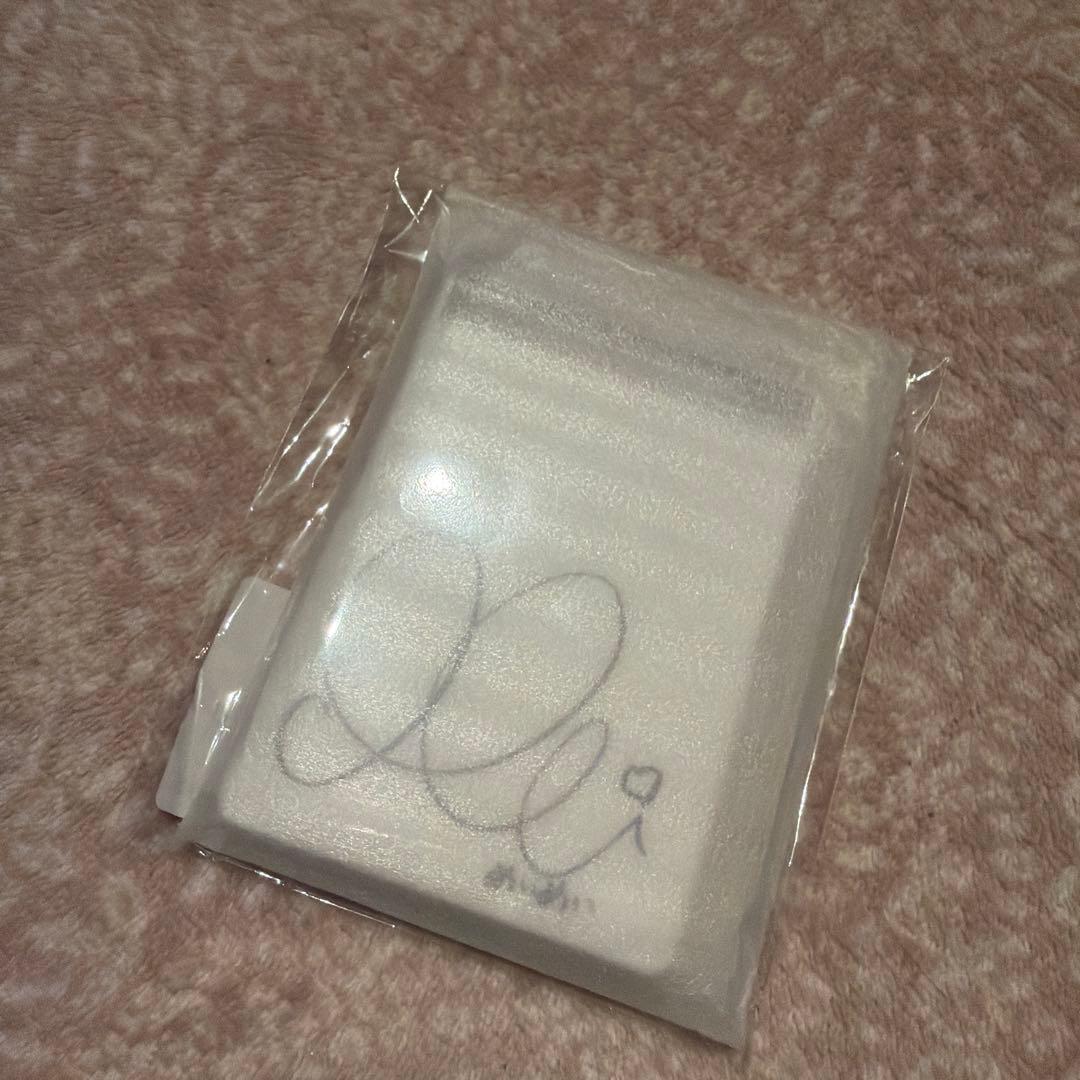 匿名発送】AKB48 オータムビッグスクラッチ コンパクトミラー 花田藍衣