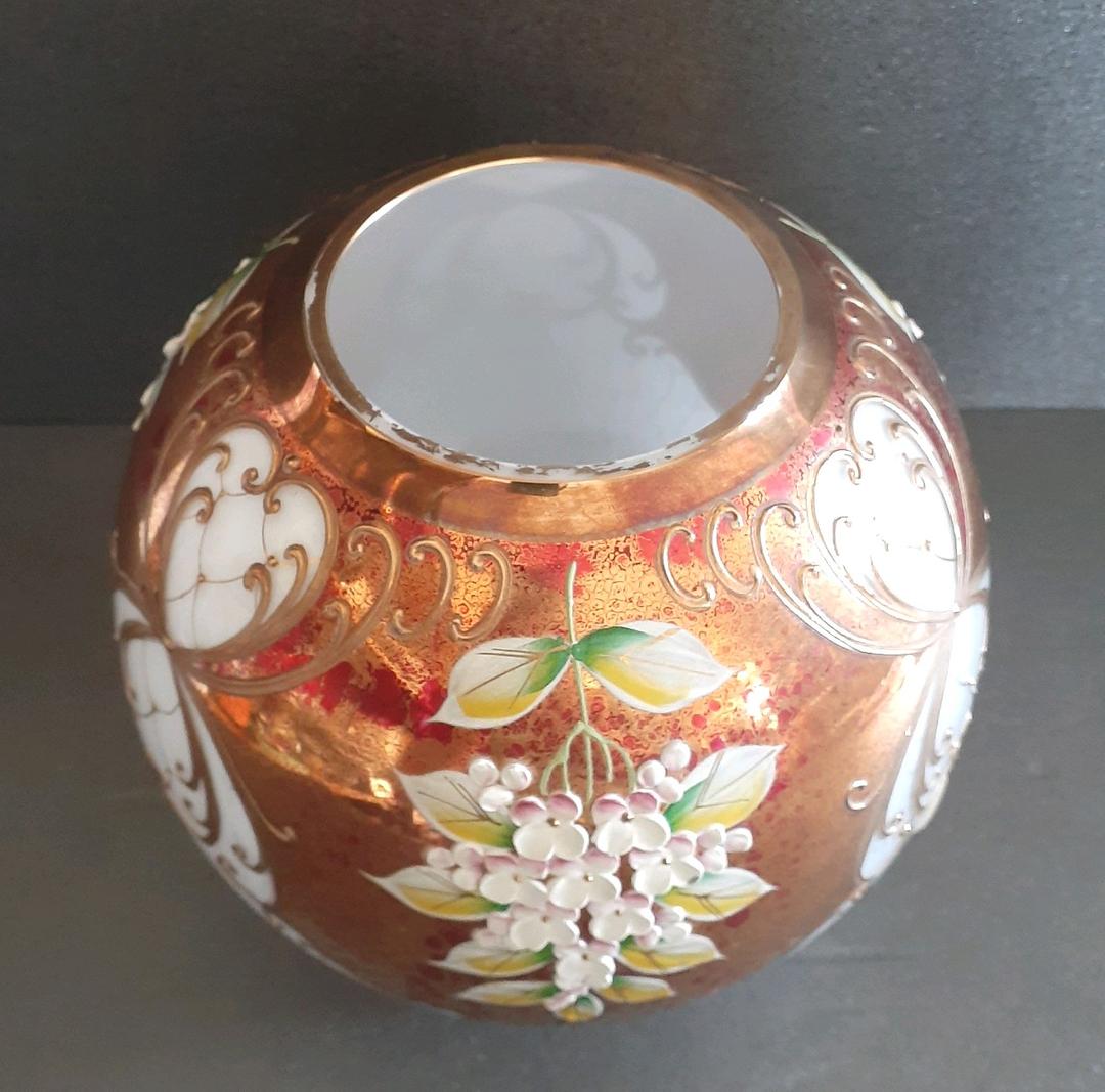 BOHEMIA GLASS ボヘミアガラス 盛金彩 陽刻藤の花図 花瓶 オブジェ